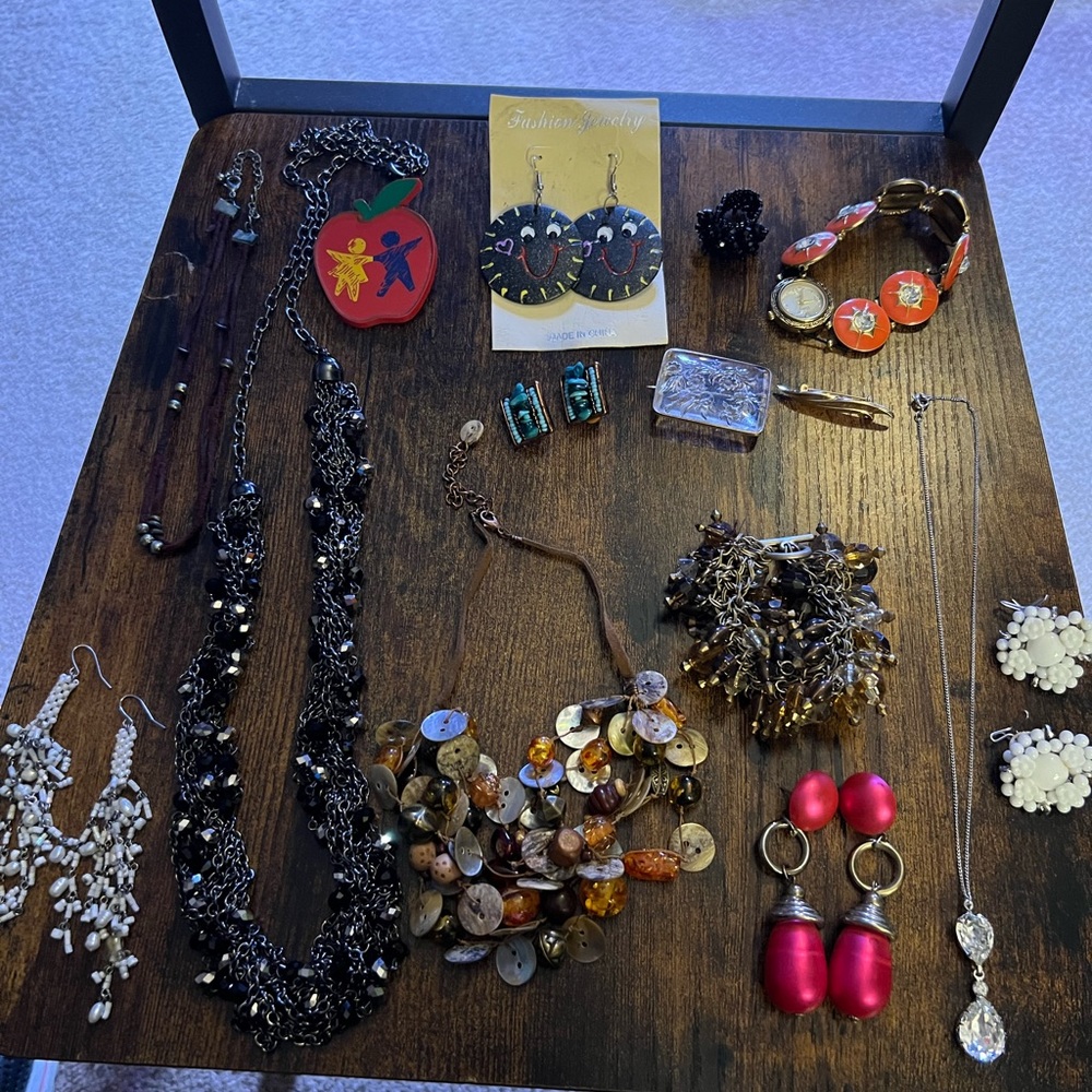 Elegant Multicolor Beaded Necklace Jewelry Lot vintage Lot of jewelry D88